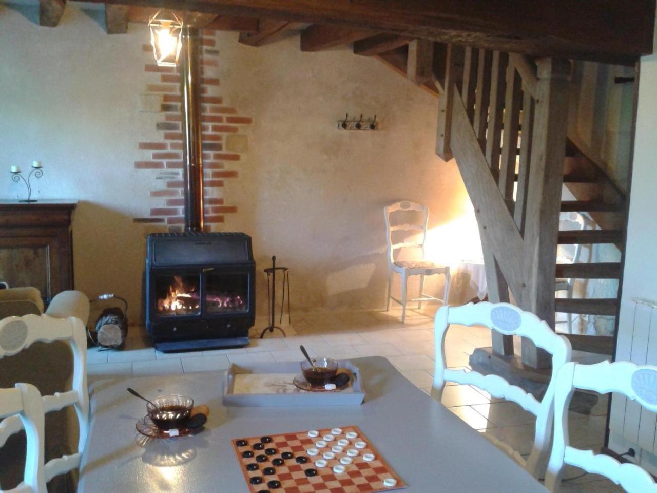 à L'ombre Des Chênes Hébergement de vacances *