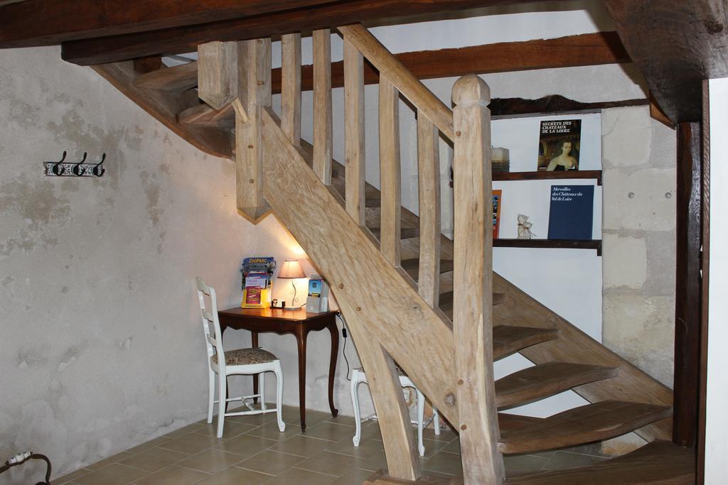 à L'ombre Des Chênes