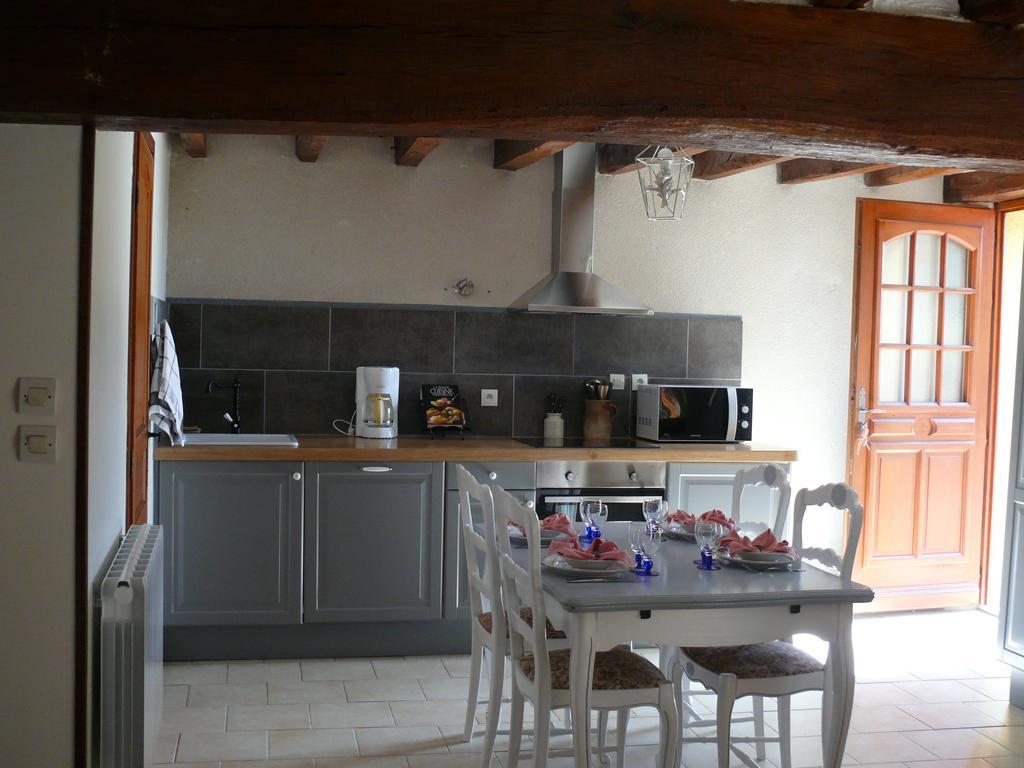 A L'ombre Des Chenes Holiday home *