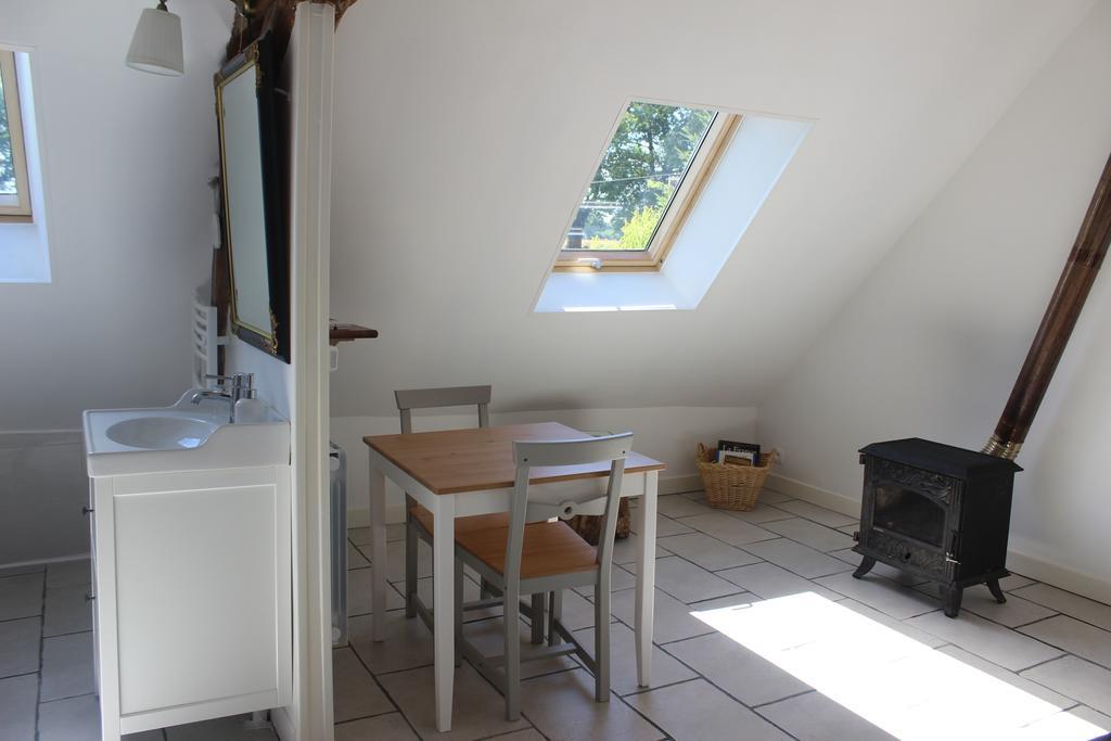 A L'ombre Des Chenes Chateauvieux (Loir-et-Cher)